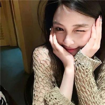 老师不是人 海报